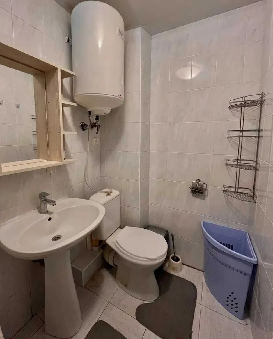 Продам 2-к квартиру (брежневка, 50м2) на Калнышевского (Коси