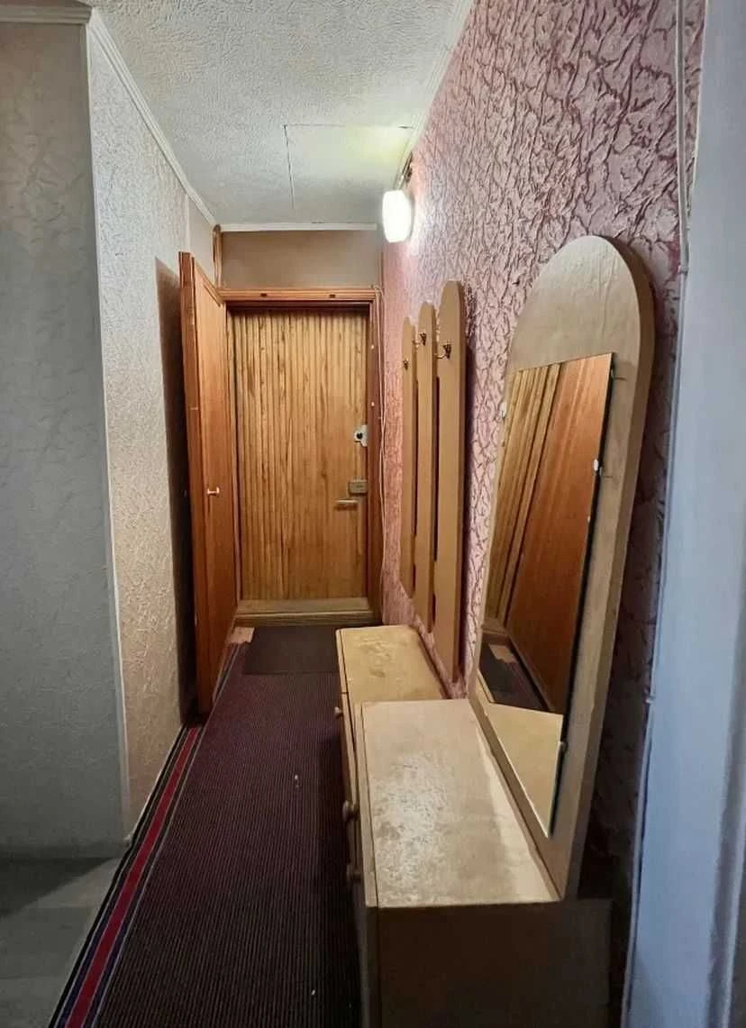 Продам 2-к квартиру (брежневка, 50м2) на Калнышевского (Коси