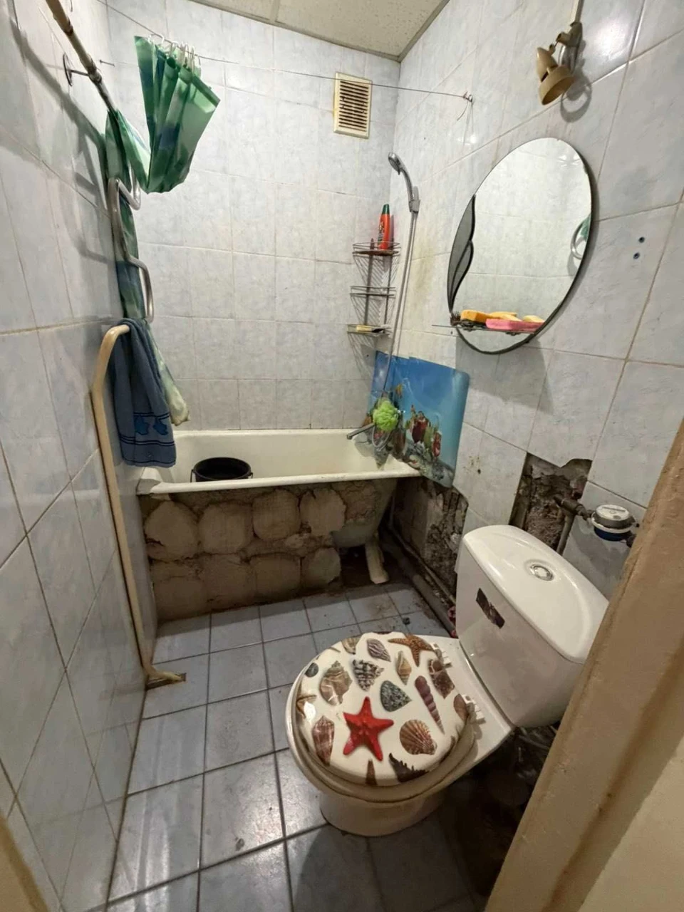 Продам 3 из квартиру м Дворец Спорта ул Харьковских Дивизий.