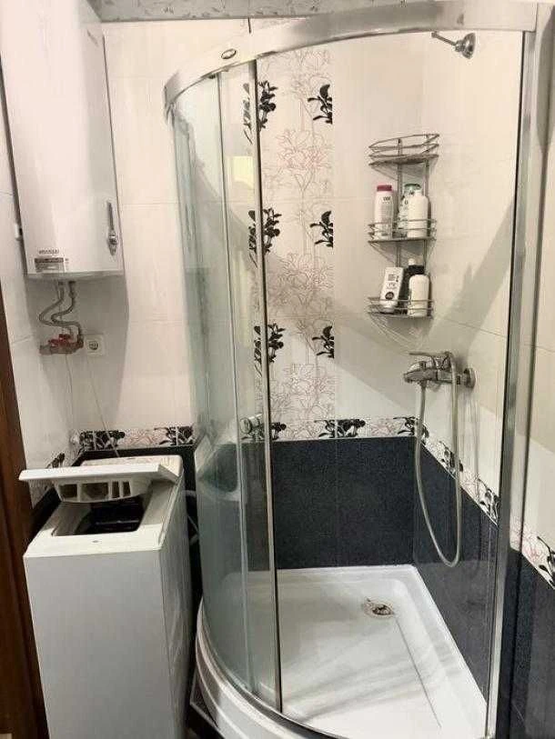 Продам 2-к. кв. с капитальным ремонтом, Салтовка, Класс 607
