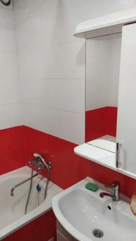 Продам 1 комн квартиру по ул Каденюка