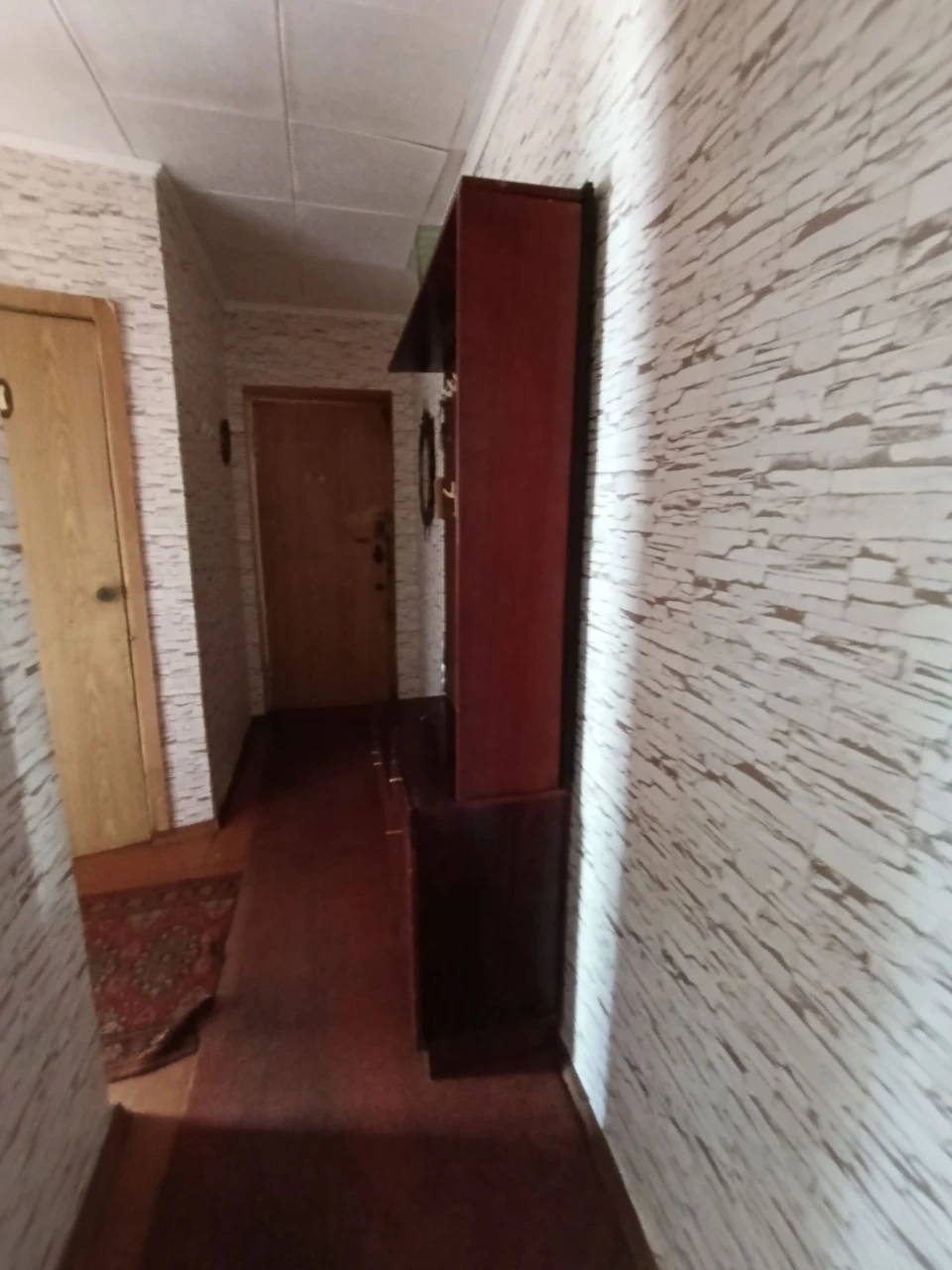 Продам 3-х Горішні Плавні