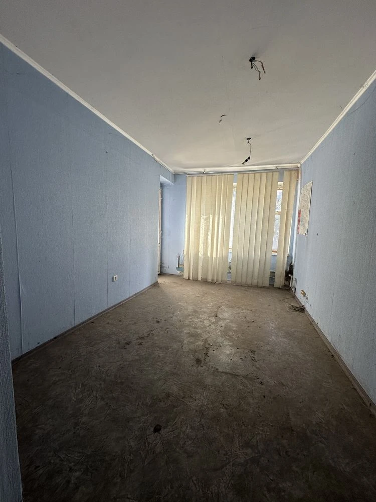 Квартира під комерцію світло не вимикають ( реальному покупц