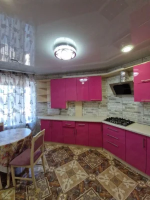 Продаж 2 кімнатної квартири з гаражем в новобудові в м. Мирг