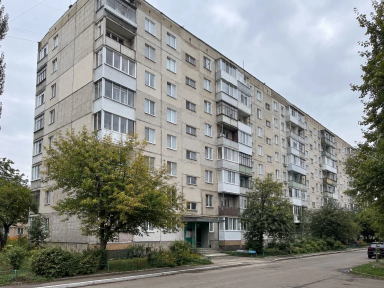 1-кімнатна квартира в м. Сміла, вул. 40-річчя Перемоги