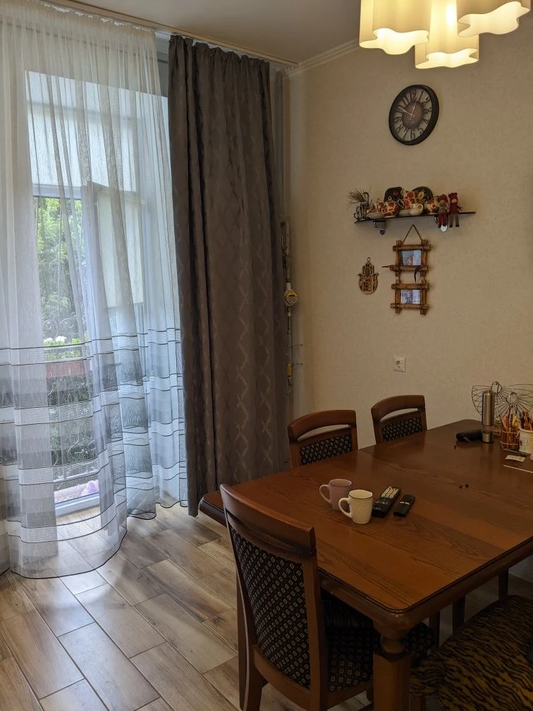 3 кімнатна Квартира