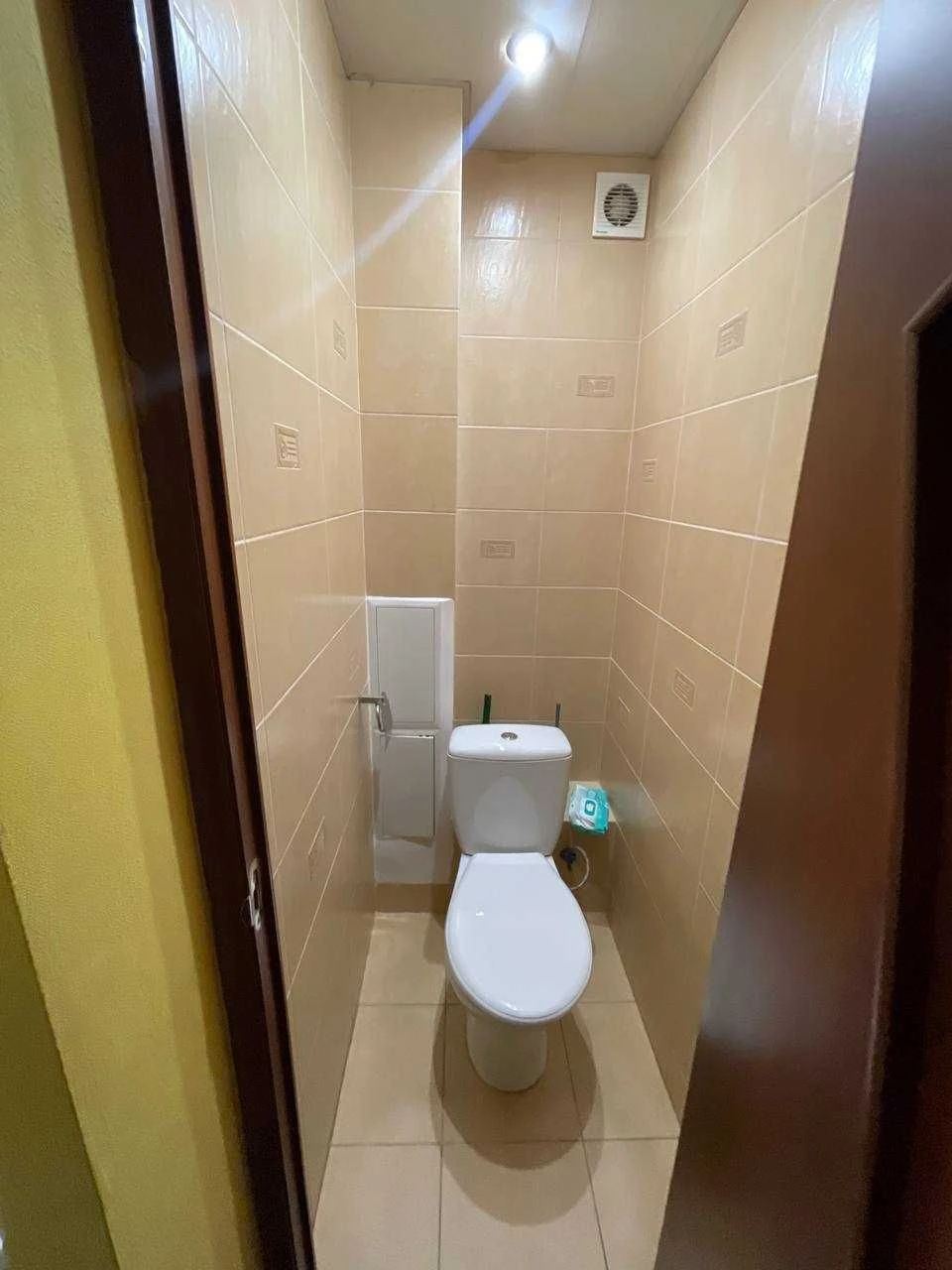 Велика простора 4-кімнатна квартира в Бучі — 79 м² з сучасни