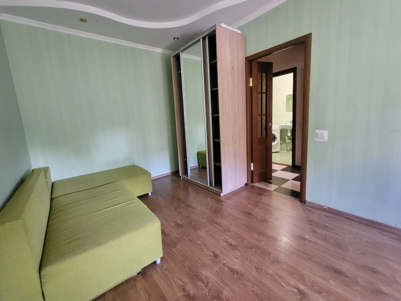 Продам квартиру в житловому стані, вул.Полтавська
