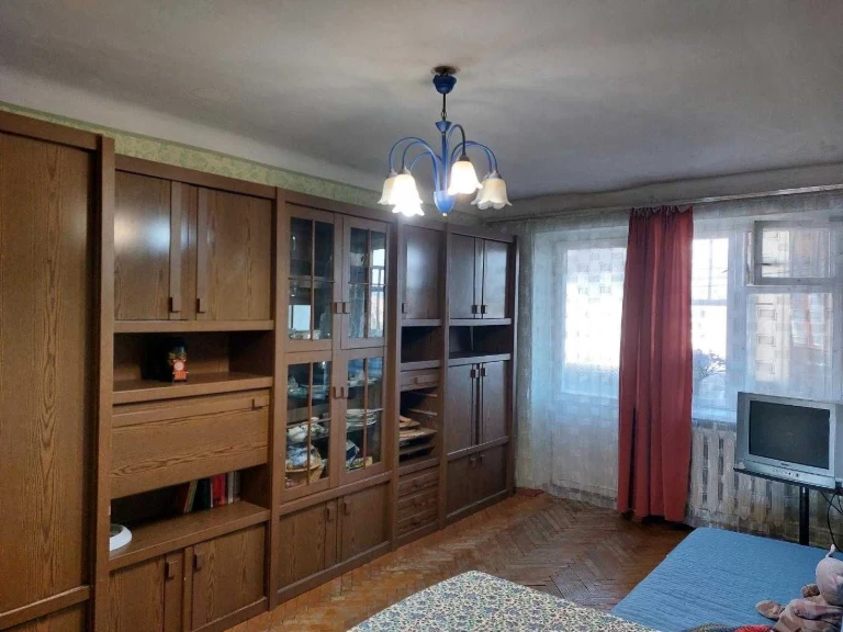 Продаж 3-кімнатної квартири в самому центрі Бучі. Газ! Держп