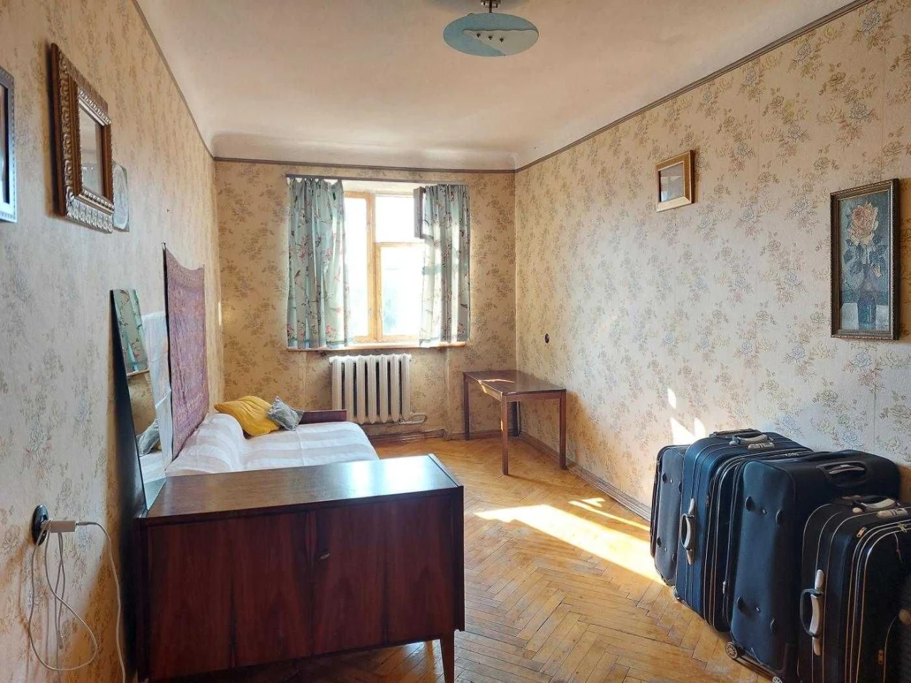 Продаж 3-кімнатної квартири в самому центрі Бучі. Газ! Держп