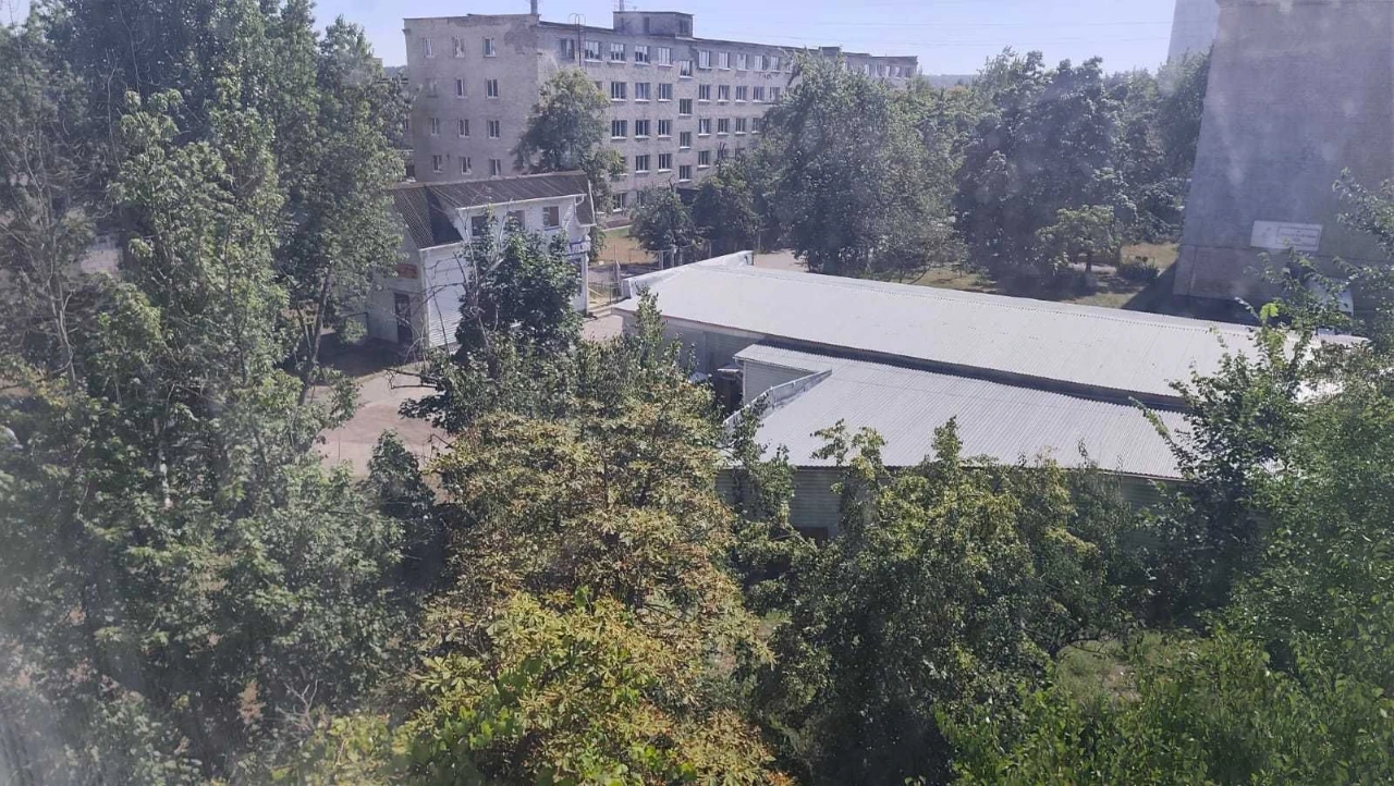 продаж квартири аїнка