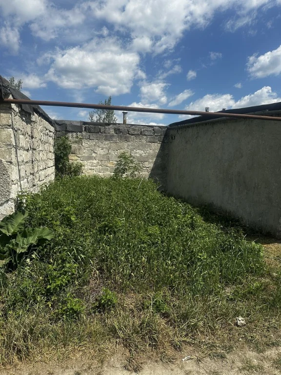 Продам місце під гараж