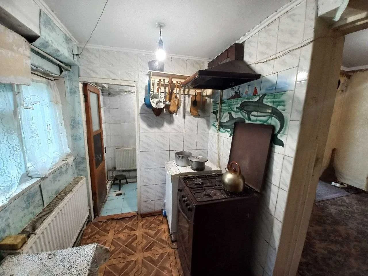 Продаж частини будинку із власною земельною ділянкою та влас