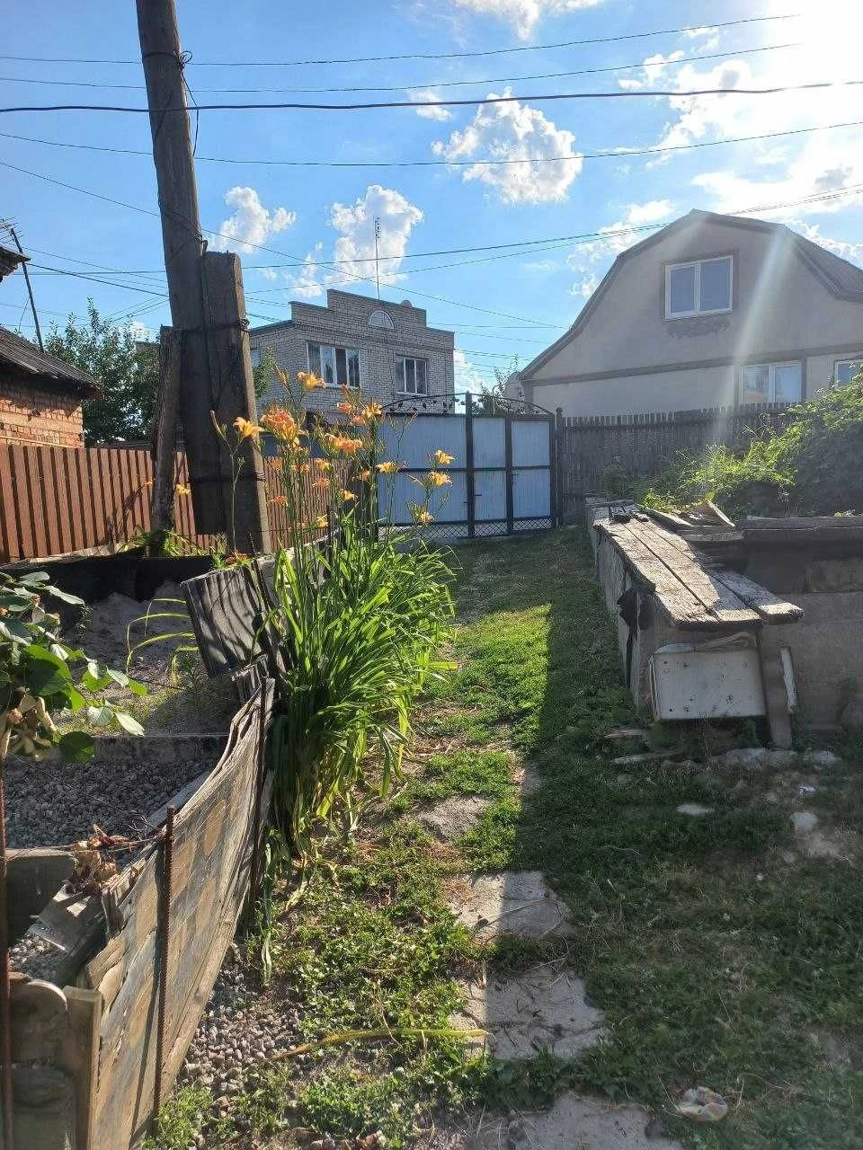 Продаж будинку зі зручностями по вул Коцюбинського в м. Жмер