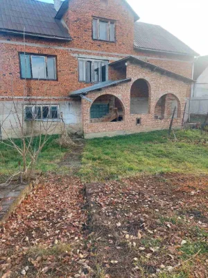 Продаж Дім