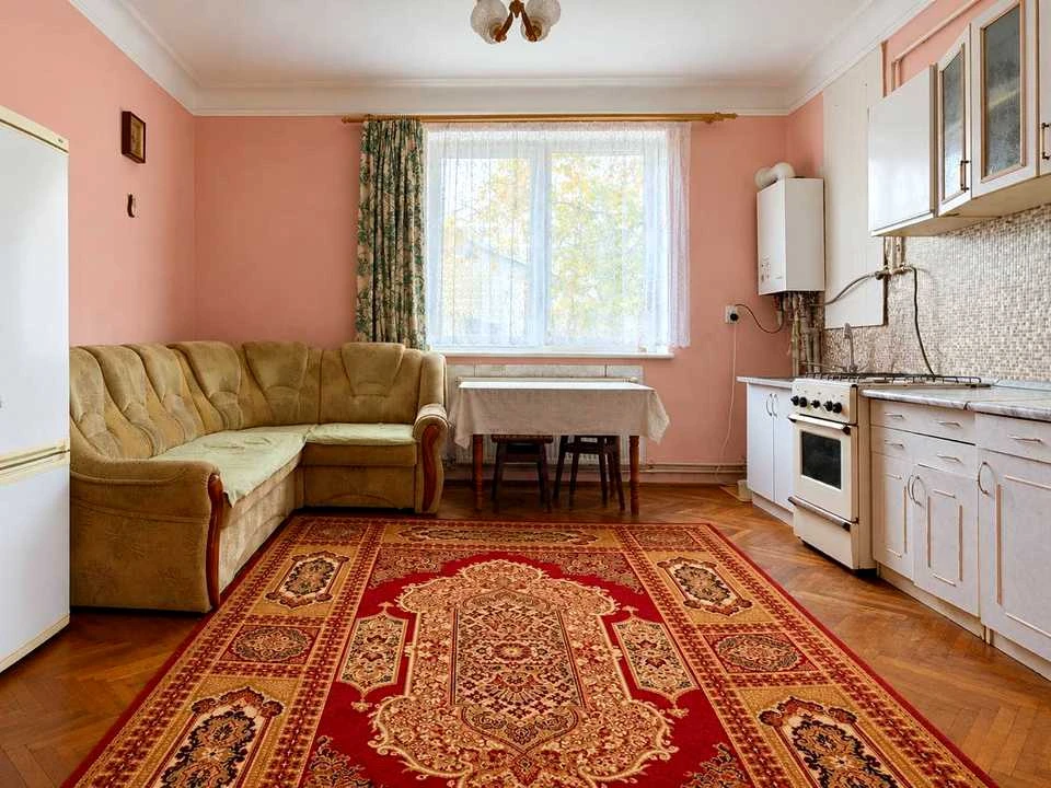 Будинок. Тисмениця, Чорновола