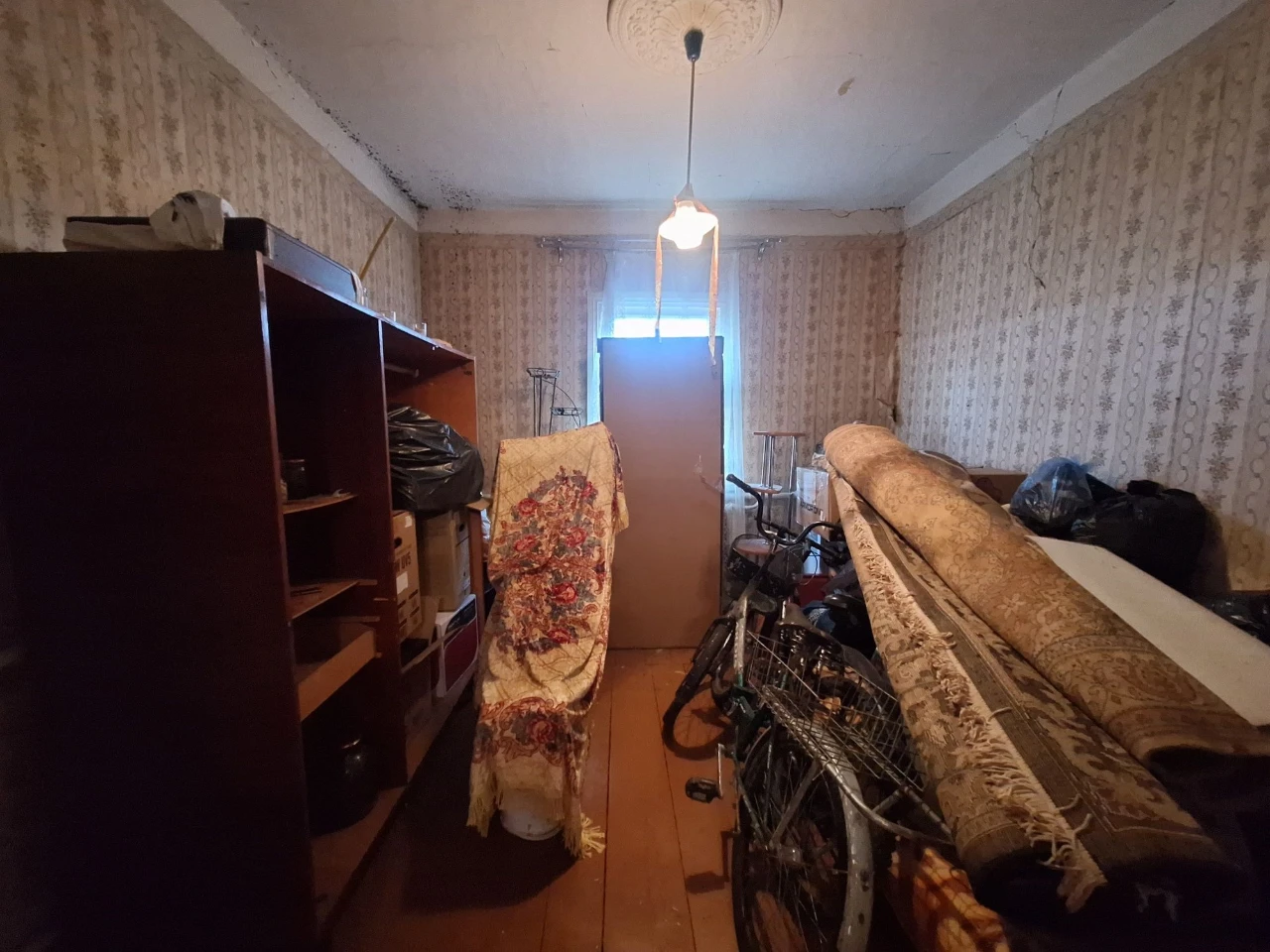 Будинок 80 м +10 соток (ДІЛИТЬСЯ ) в центральному районі м.Б