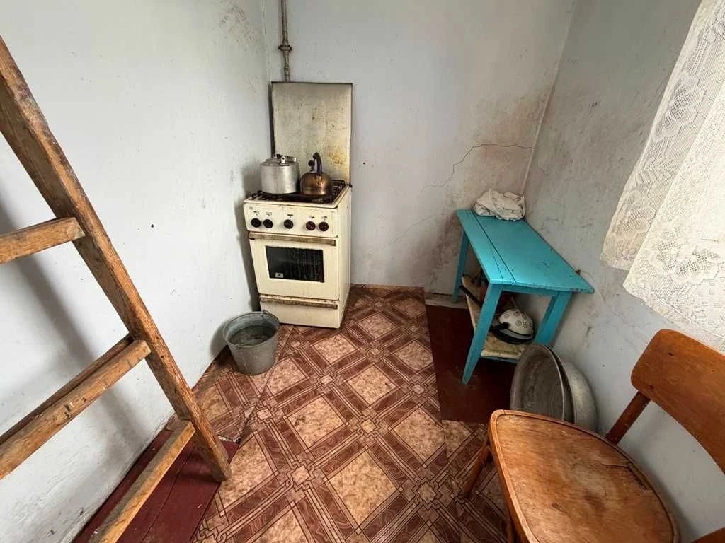 Продається частина будинку у передмісті Стрия
