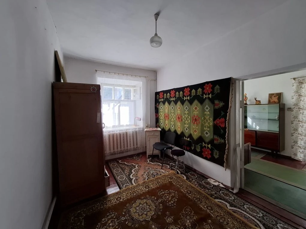Будинок з виходом до річки