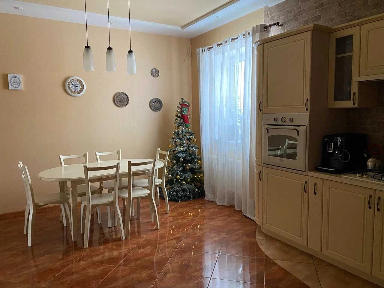 Будинок, у який закохуєшся з першого погляду | 300 м² | 12.7