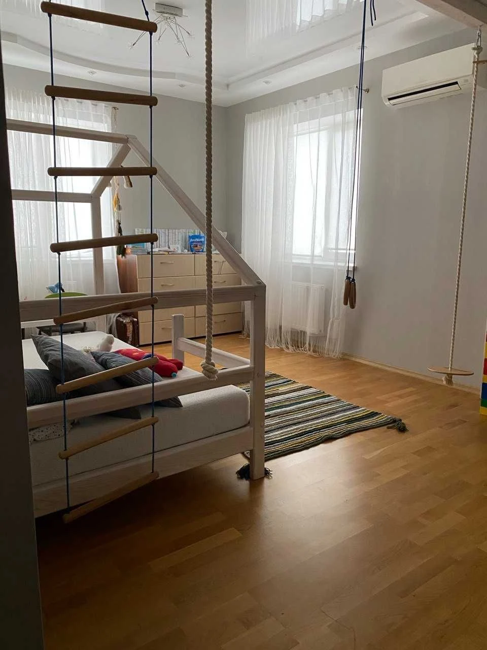 Будинок, у який закохуєшся з першого погляду | 300 м² | 12.7