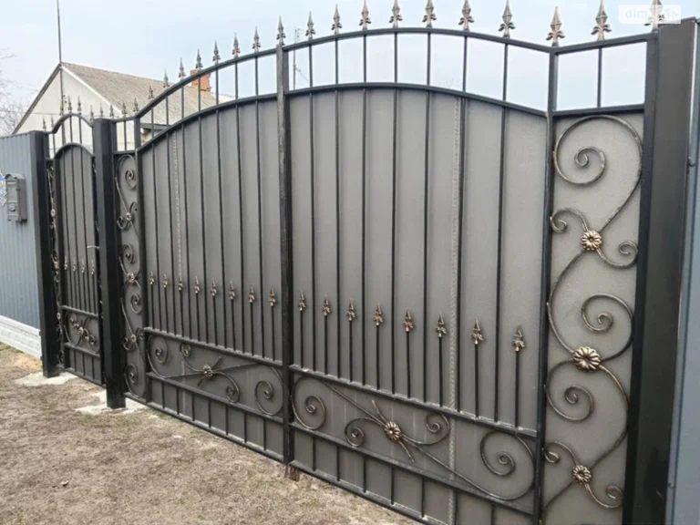Продаж Дім
