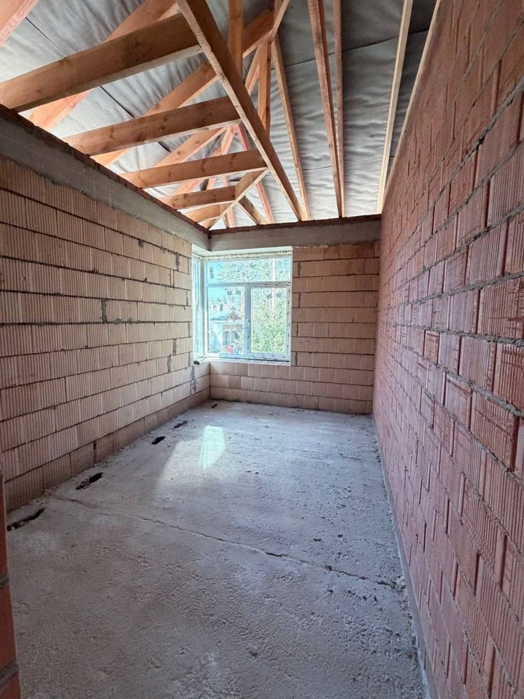 Продаж Двоповерхового Дуплекса в Лісовій Бучі.Можливе розтер