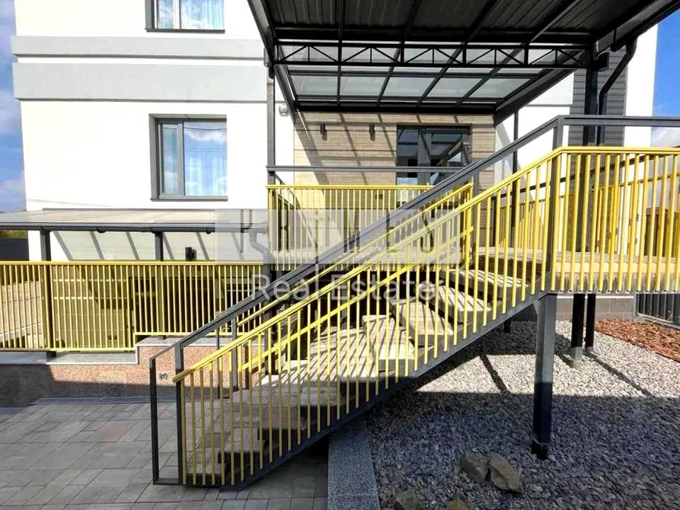 Будинок. Київ, Івана Білика вул.