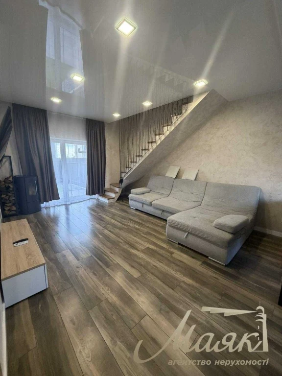 Продаж дуплексу на Осокорках / 6 соток / 50м від OSOCOR Beac