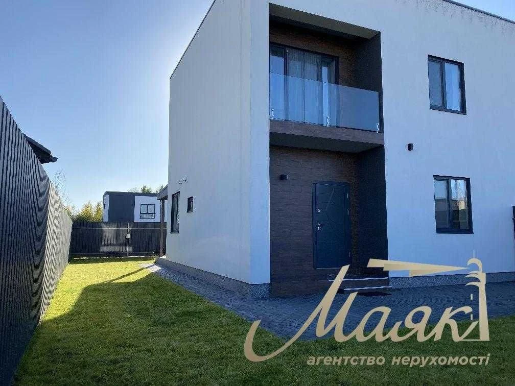 Продаж дуплексу на Осокорках / 6 соток / 50м від OSOCOR Beac