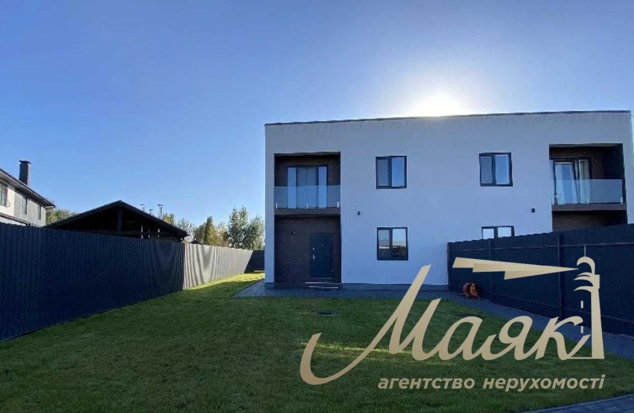 Продаж дуплексу на Осокорках / 6 соток / 50м від OSOCOR Beac
