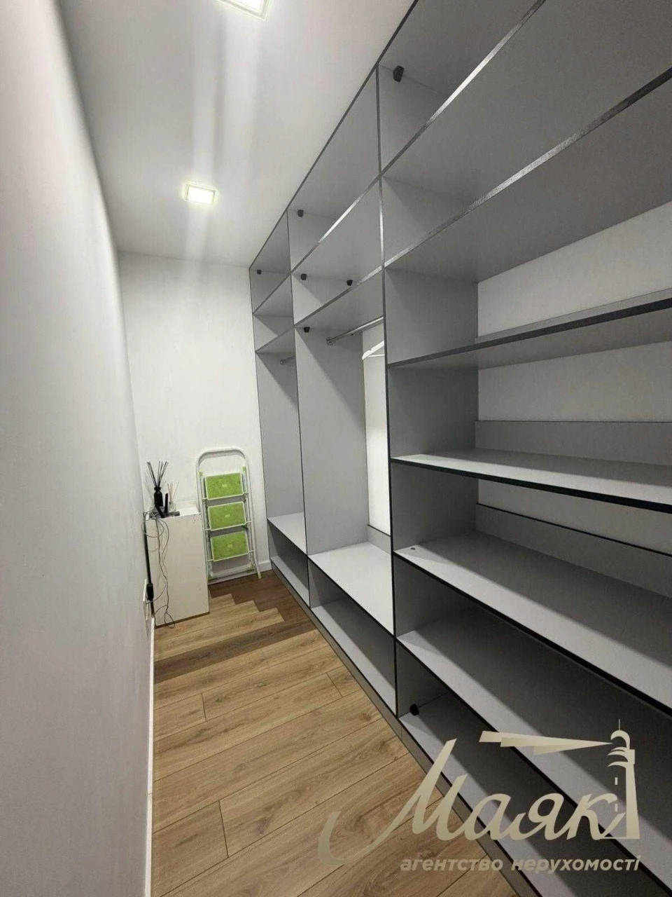Продаж дуплексу на Осокорках / 6 соток / 50м від OSOCOR Beac