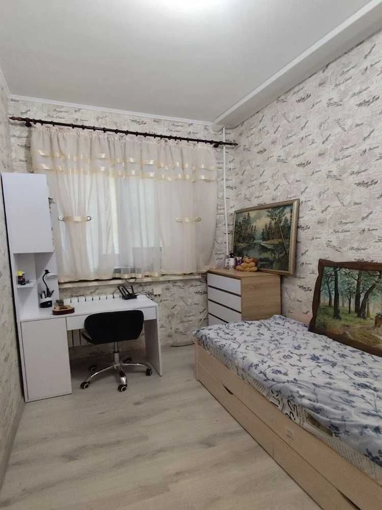 baz-06 Продам 1 комнатную на Адмиральском проспекте
