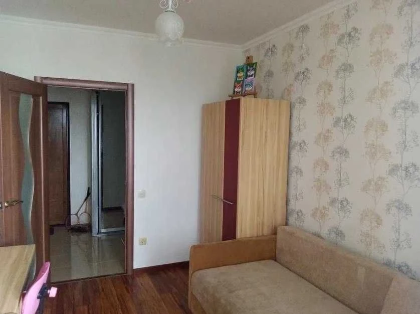 Продам 3-кімнатну квартиру з гардеробною, три лоджії