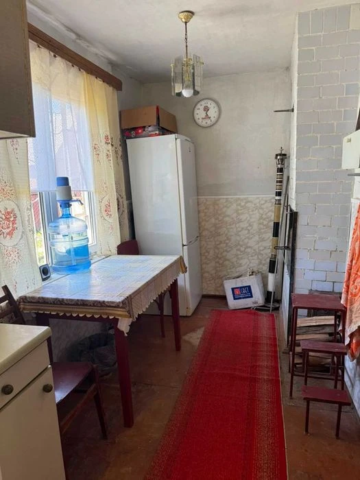 Продам двоповерхову цегляну дачу, свердловина, світло, сад,
