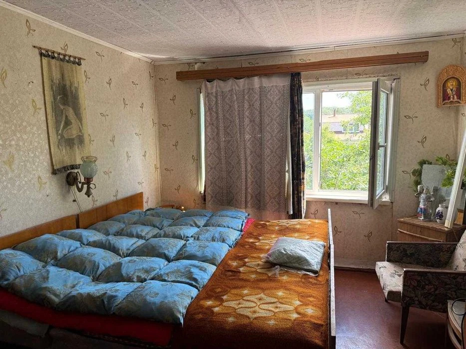 Продам двоповерхову цегляну дачу, свердловина, світло, сад,