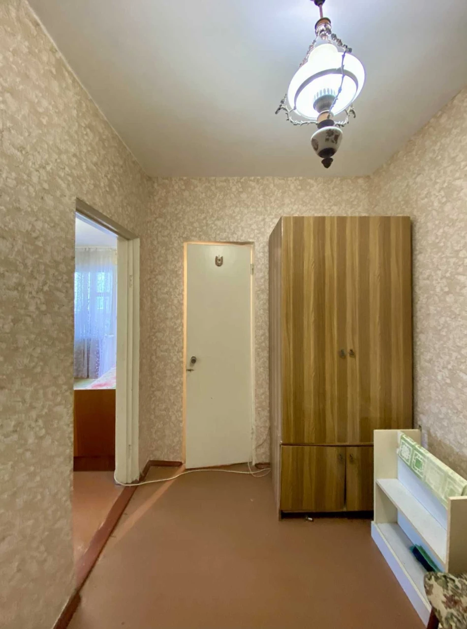 Продається 1- кім. квартира  по вул. Бувалкіна