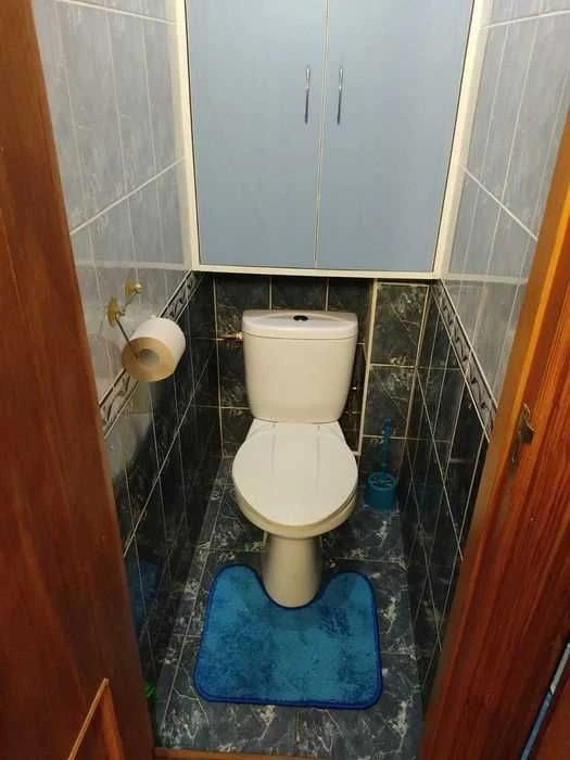 Срочно! 2х комнатная чешка на Таирово! Средний этаж!