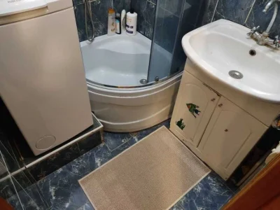 Срочно! 2х комнатная чешка на Таирово! Средний этаж!