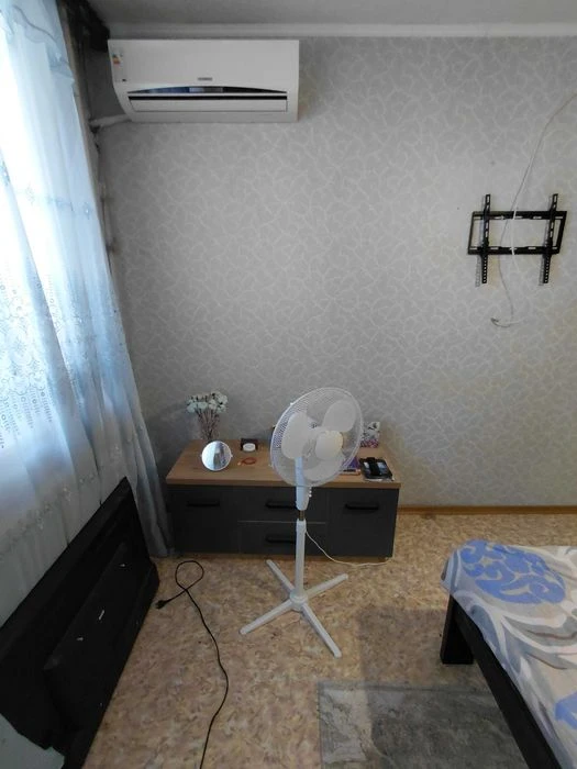 E S3 3-room apartment for sale, Sobornosti Ukrainy Street, 253