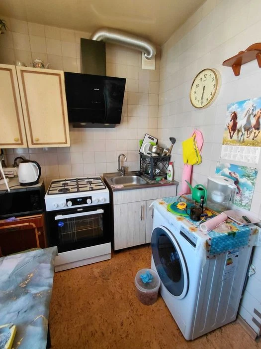 E S3 3-room apartment for sale, Sobornosti Ukrainy Street, 253