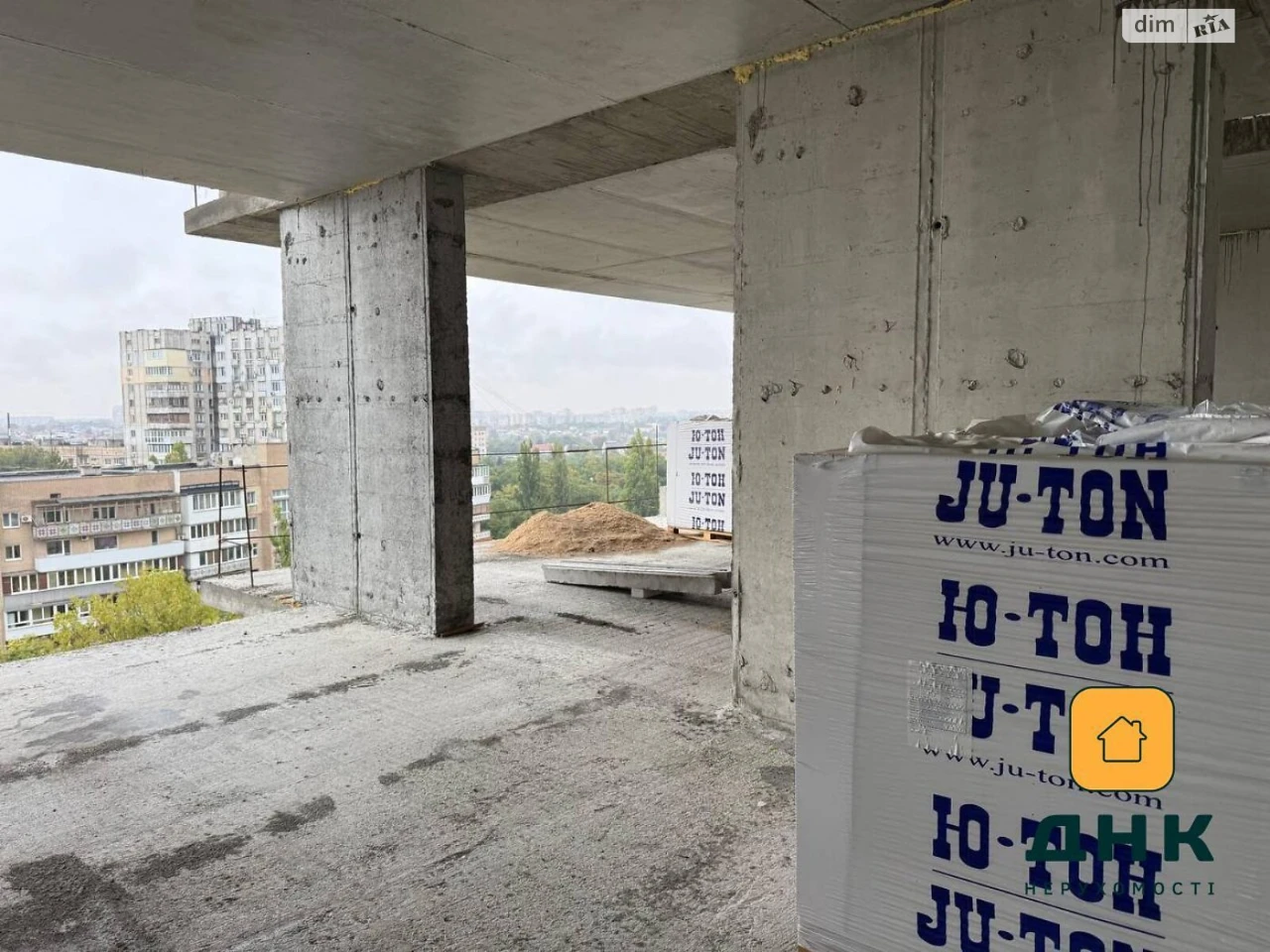 Продаж Квартира Середній Фонтан