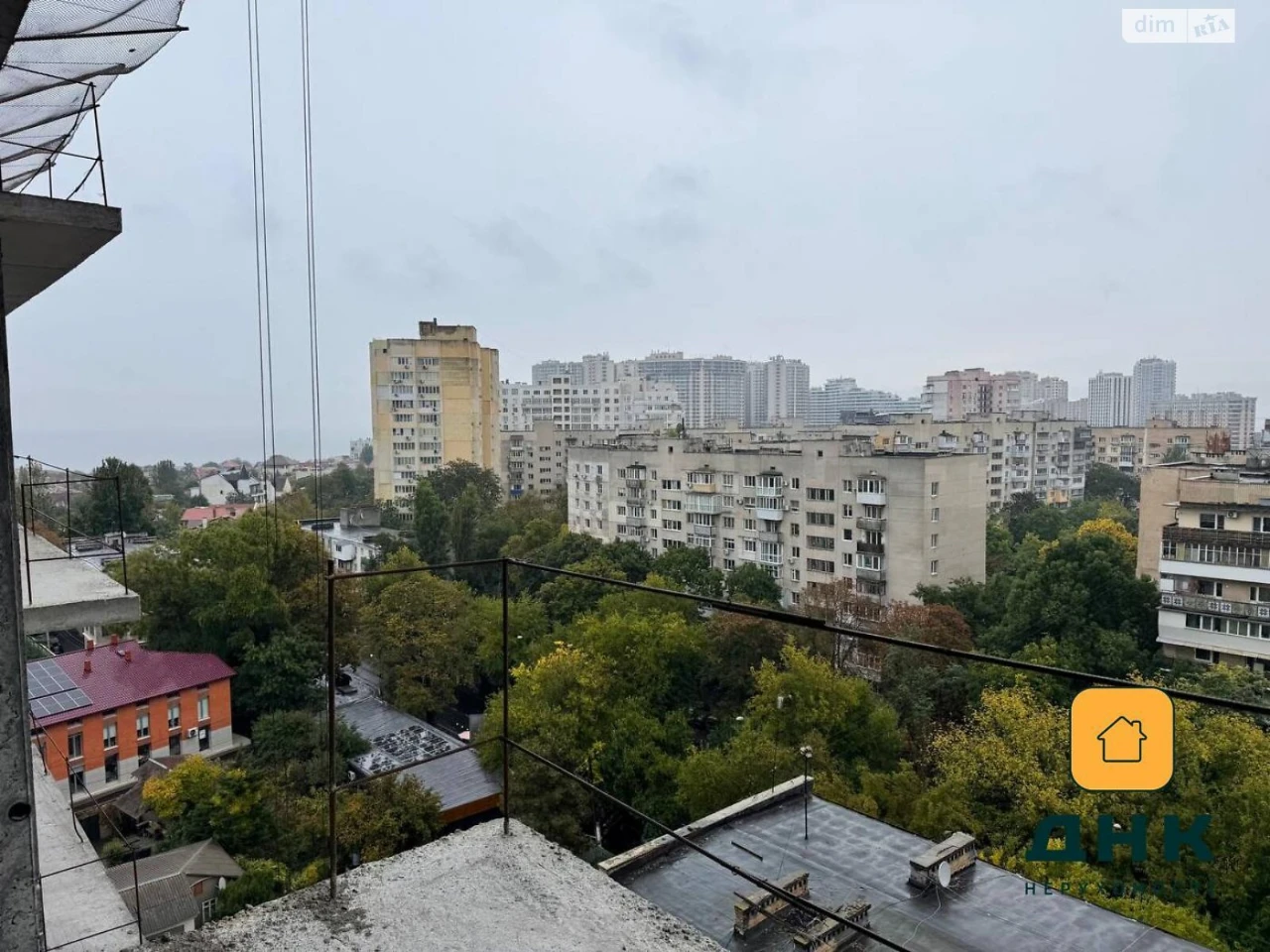 Продаж Квартира Середній Фонтан