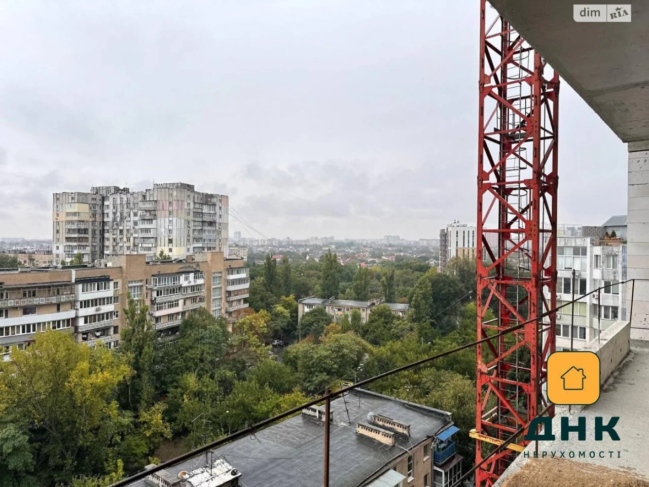 Продаж Квартира Середній Фонтан