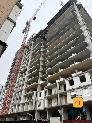 Продаж Квартира Середній Фонтан