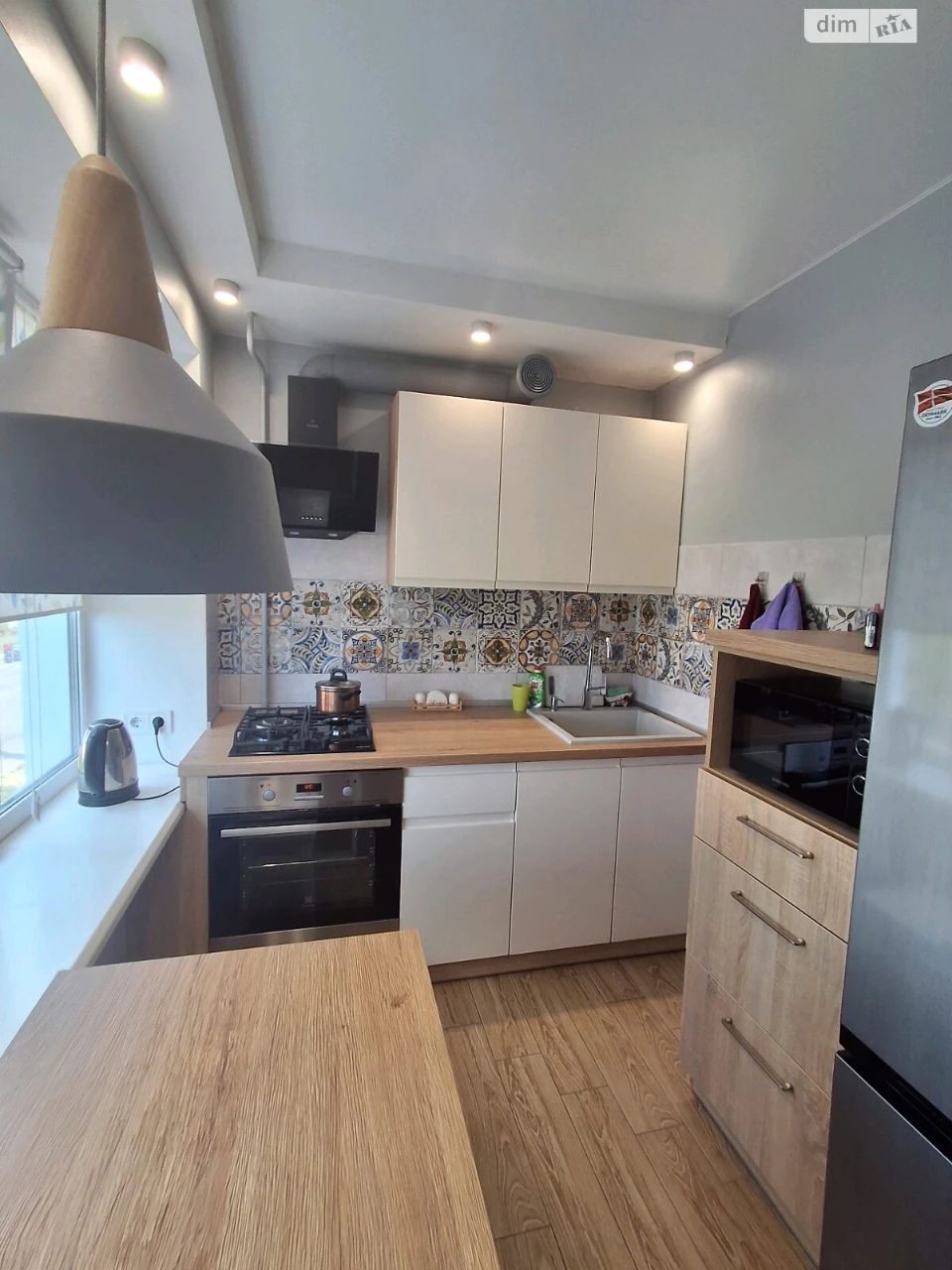 Long-Term Rental Apartment Oleksandrivskyi (Zhovtnevyi)
