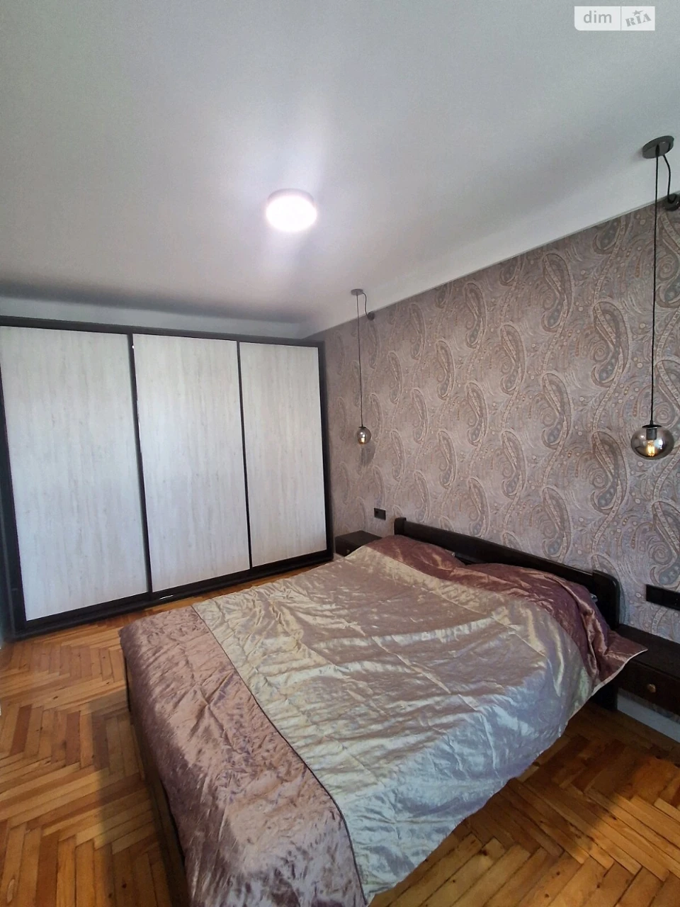 Long-Term Rental Apartment Oleksandrivskyi (Zhovtnevyi)