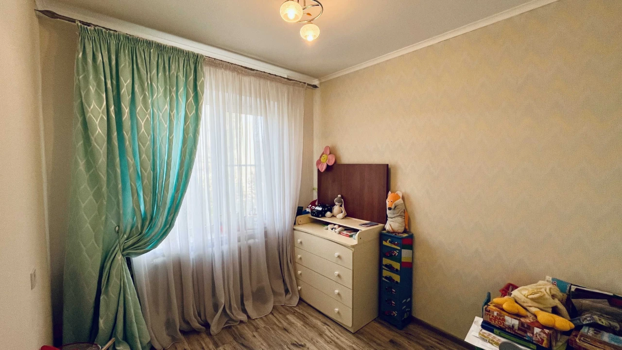 3-кімнатна з євроремонтом в районі Кримьского бульвара