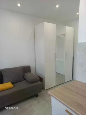 baz-06 Продам студию в центре с ремонтом