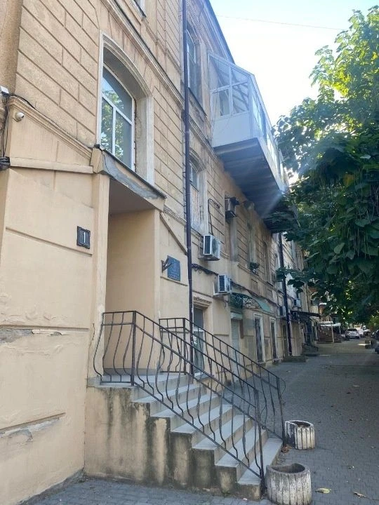 4 кім. кв-ра м. Одеса пр. Некрасова 1 (центр)